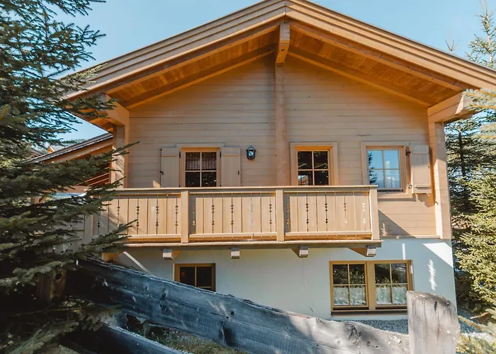 1 By Interhome Alpesi faház *